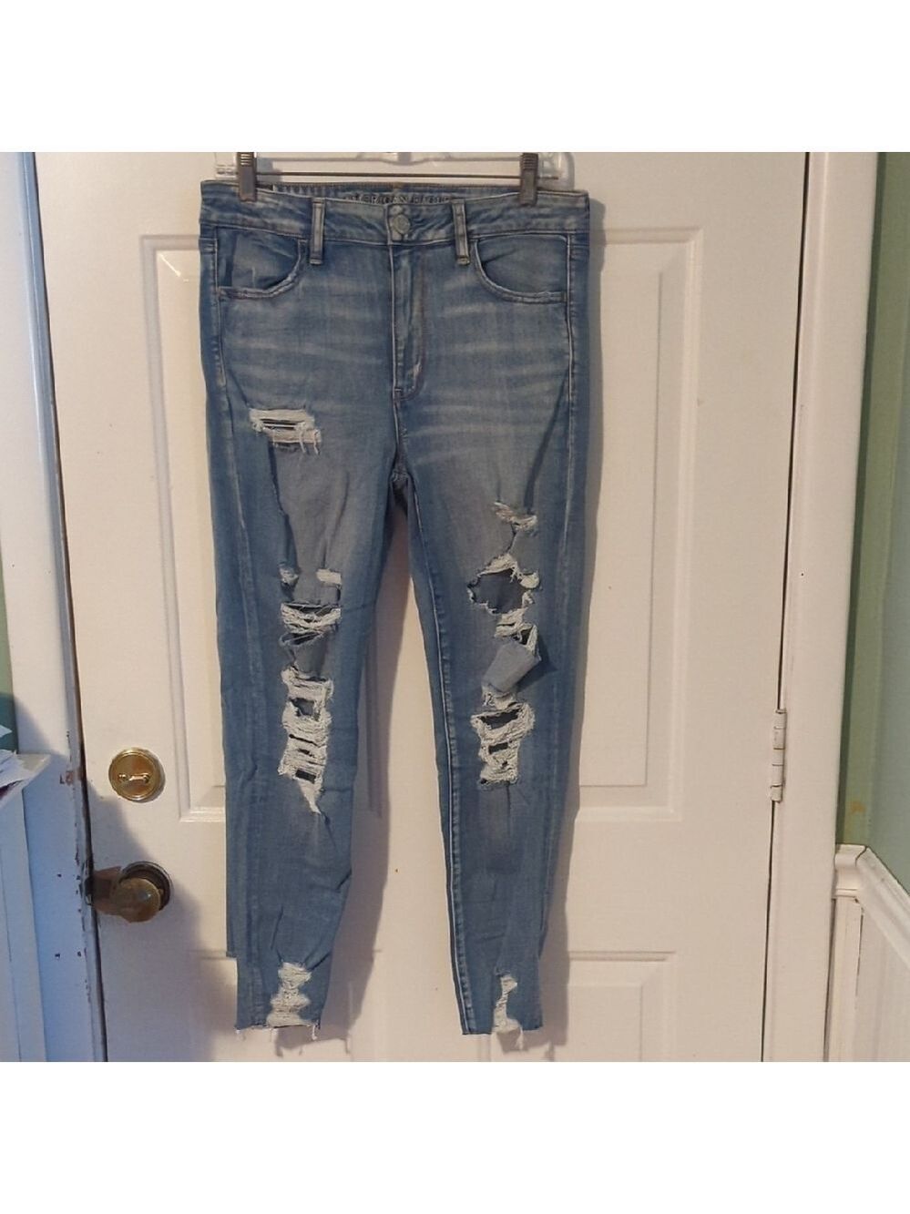 American Eagle Outfitters Light Denim Ripped Jeans 12 Short Stretch